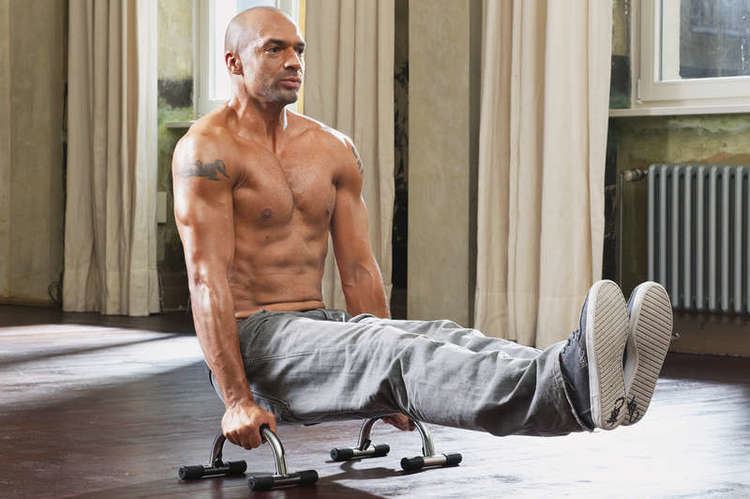 Carlos Detlef Akwasi Biografie Karriere und Bedeutung im offentlichen Leben Carlos Detlef Akwasi