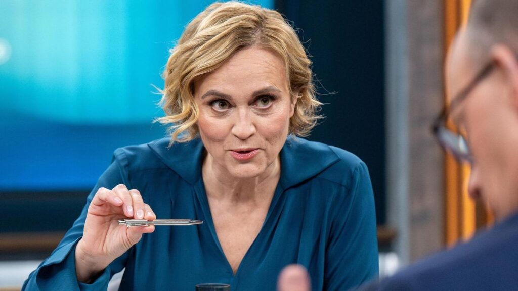 caren miosga brustkrebs Wenn Öffentlichkeit und Krankheit aufeinandertreffen caren miosga brustkrebs